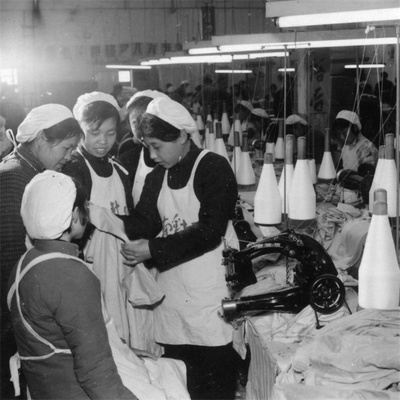 融媒·见证 光影70年| 纺织行业兴衰浮沉,女工命运几番起落